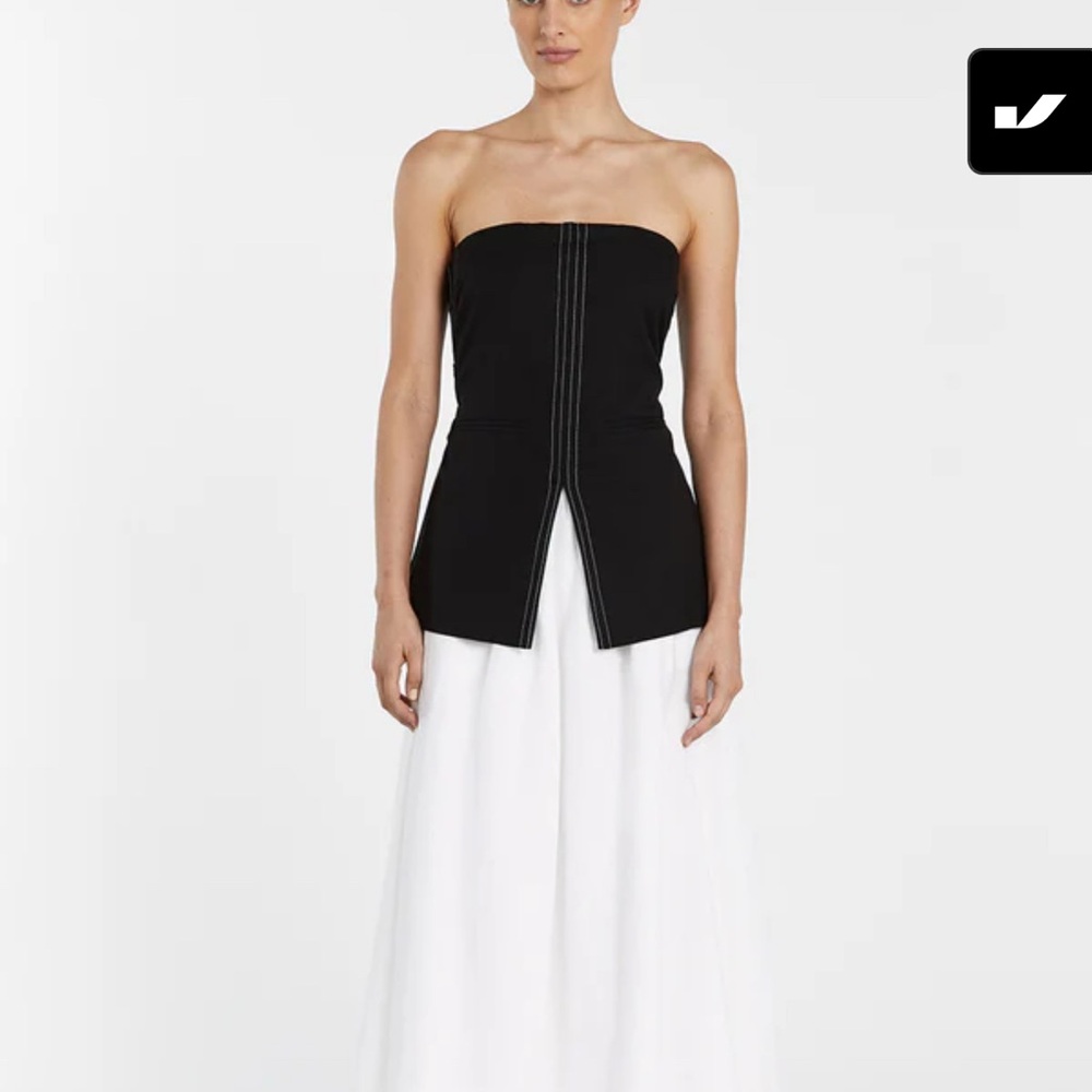 DISSH Black Strapless Top